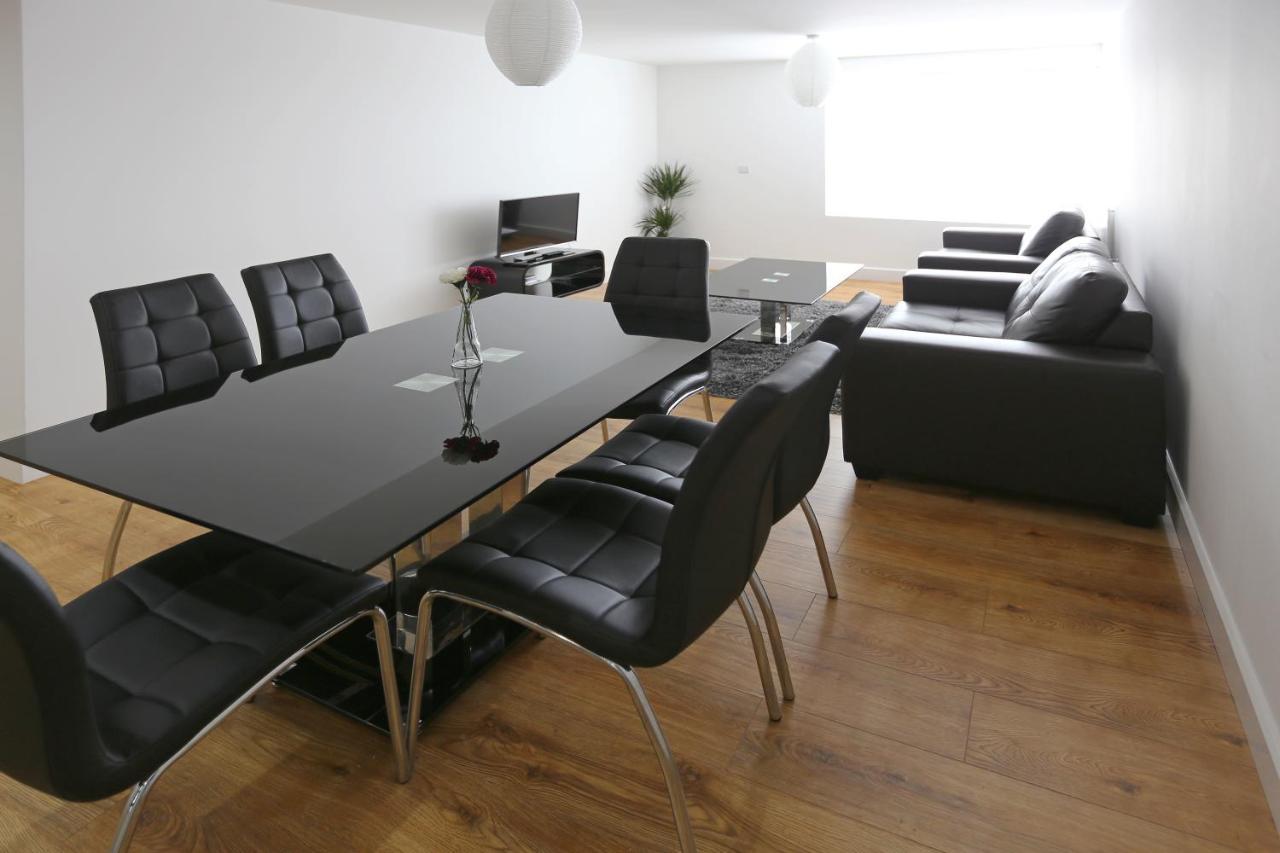 Radalco Apartments Χάνσλοου Εξωτερικό φωτογραφία
