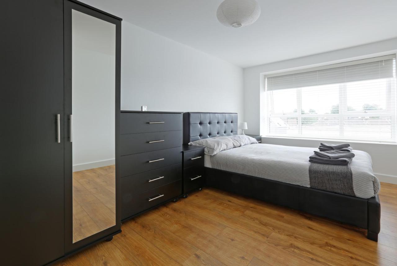Radalco Apartments Χάνσλοου Εξωτερικό φωτογραφία