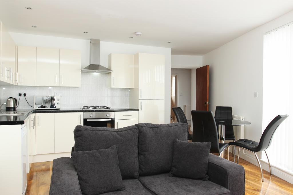 Radalco Apartments Χάνσλοου Εξωτερικό φωτογραφία