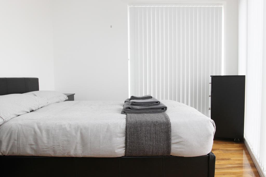 Radalco Apartments Χάνσλοου Δωμάτιο φωτογραφία