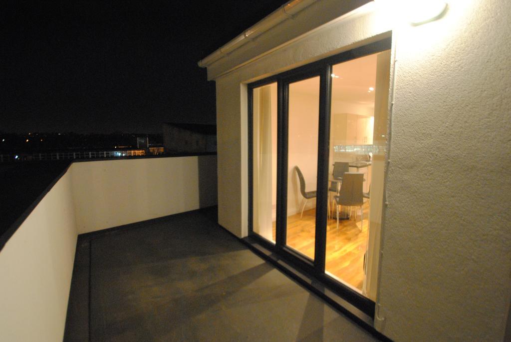 Radalco Apartments Χάνσλοου Δωμάτιο φωτογραφία